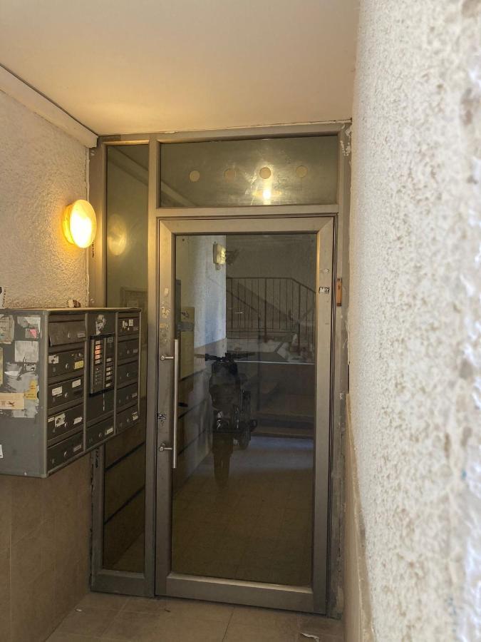 Bugrashov - Charming, Amazing & Quiet 2 Rooms Tel Aviv Exterior photo